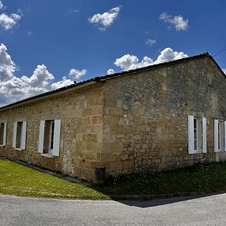 Holiday home Maison Destieu *